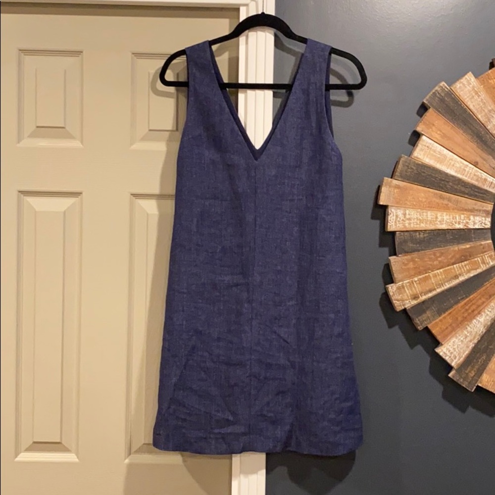 Dress - Picture 5 of 5